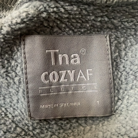 TNA COZY FLEECE - Picture 4 of 4